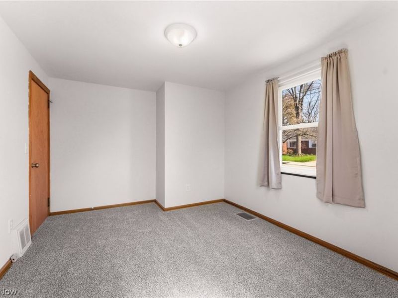 455 Royer Avenue NW, North Canton, OH 44720 Photo 7