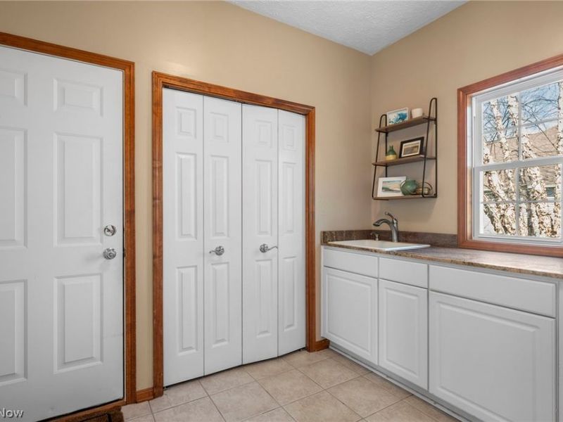 4863 Deer Run Drive, Lorain, OH 44053 Photo 19