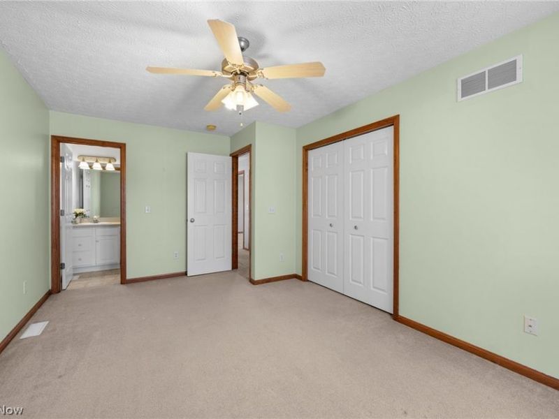 4863 Deer Run Drive, Lorain, OH 44053 Photo 21