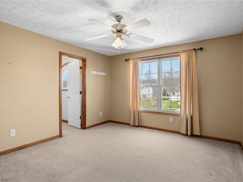 4863 Deer Run Drive, Lorain, OH 44053 Photo 23