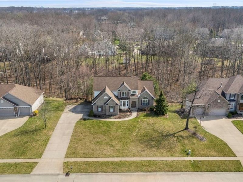 4863 Deer Run Drive, Lorain, OH 44053 Photo 3