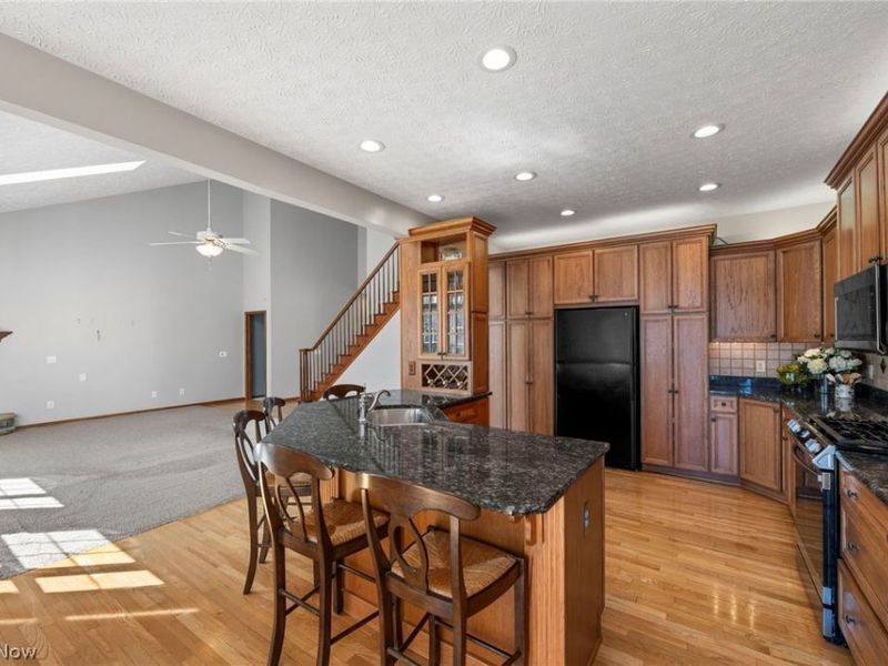 4863 Deer Run Drive, Lorain, OH 44053 Photo 5