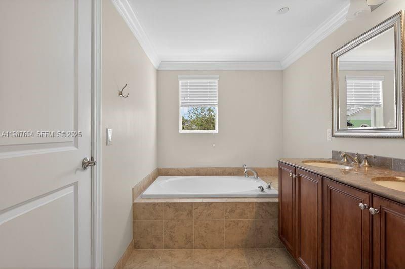 630 SE 15th St, Unit 5, Fort Lauderdale, FL 33316 Photo