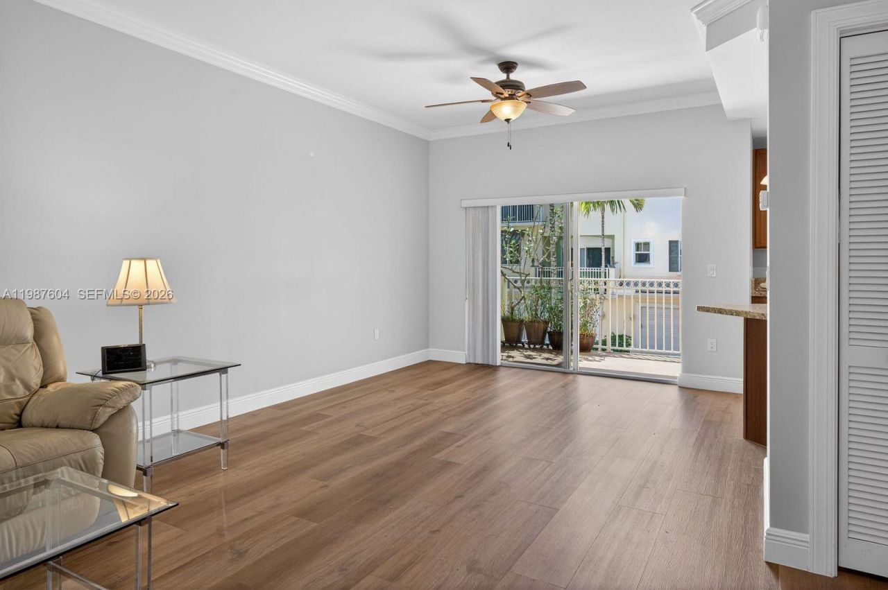 630 SE 15th St, Unit 5, Fort Lauderdale, FL 33316 Photo