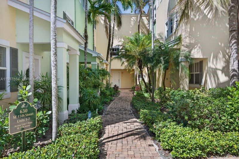 630 SE 15th St, Unit 5, Fort Lauderdale, FL 33316 Photo