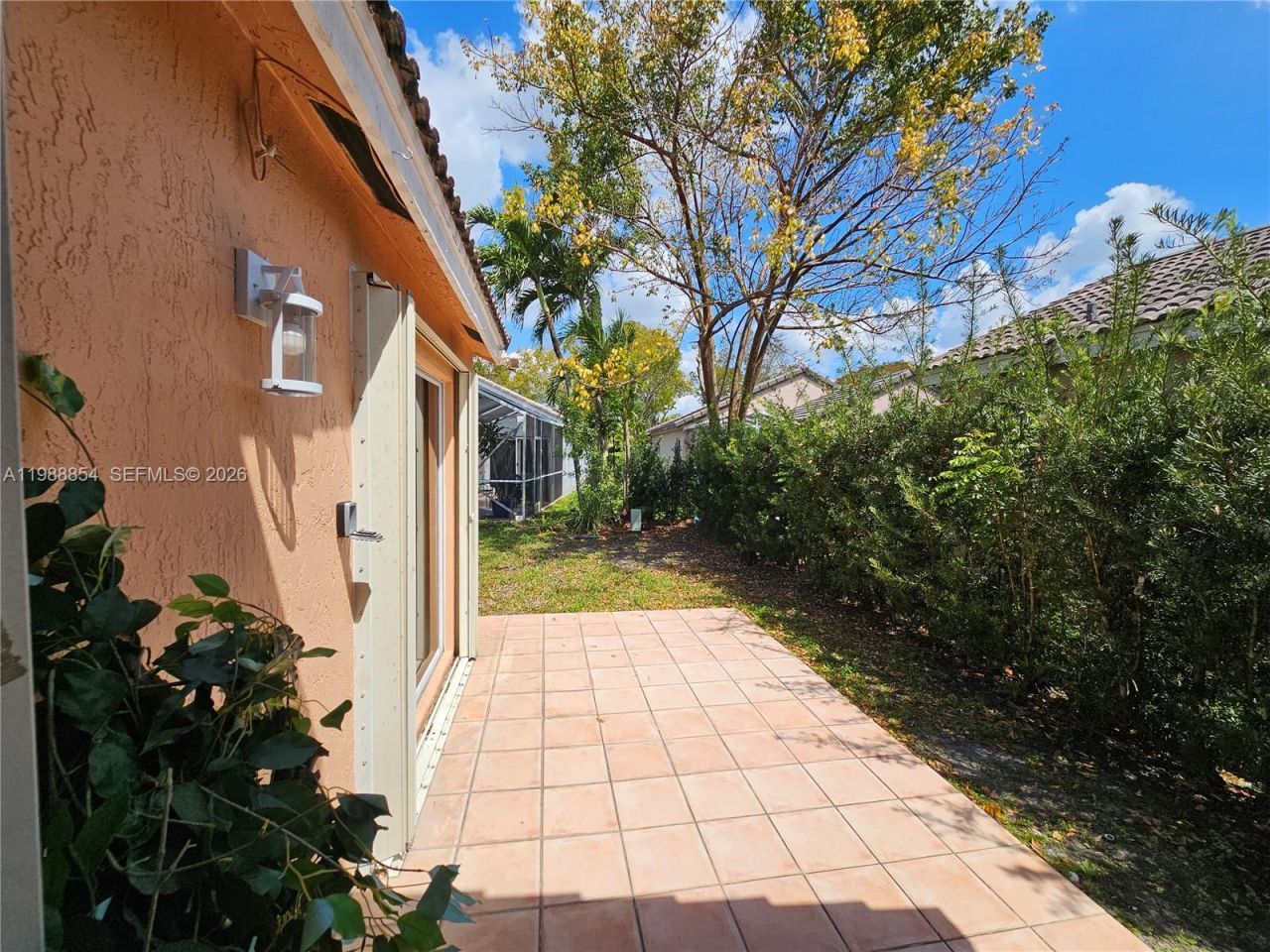 4279 Greenbriar Ln, Weston, FL 33331 Photo