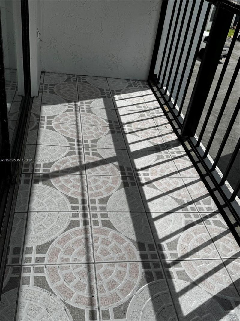 9686 Fontainebleau Blvd, Unit 301, Miami, FL 33172 Photo
