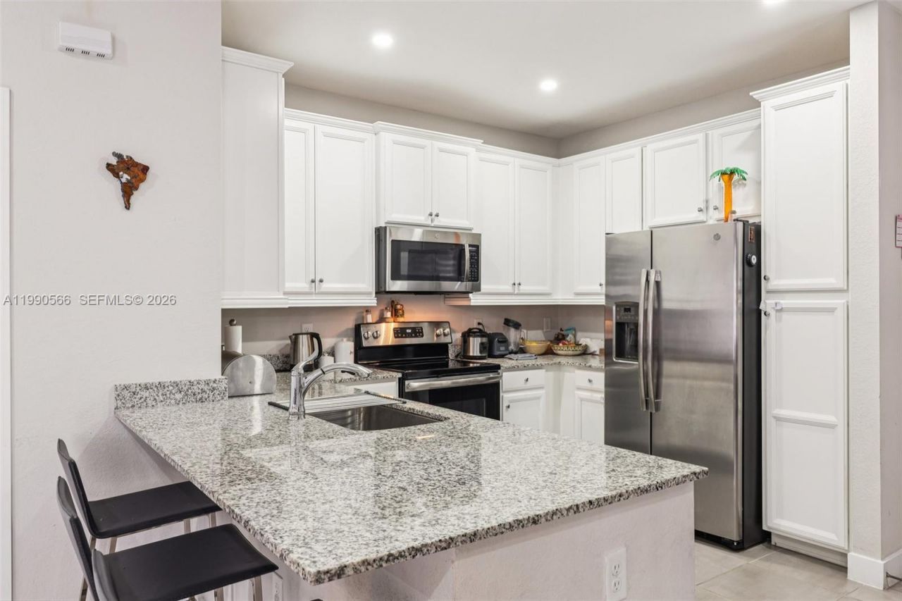 10828 SW 235 St , Miami, FL 33032 Photo