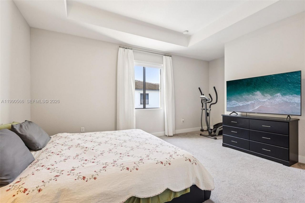 10828 SW 235 St , Miami, FL 33032 Photo