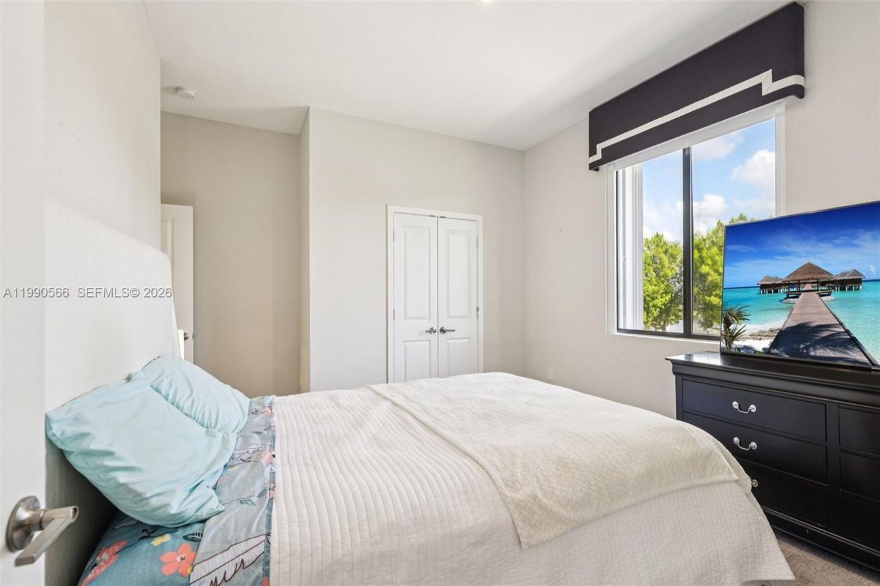 10828 SW 235 St , Miami, FL 33032 Photo