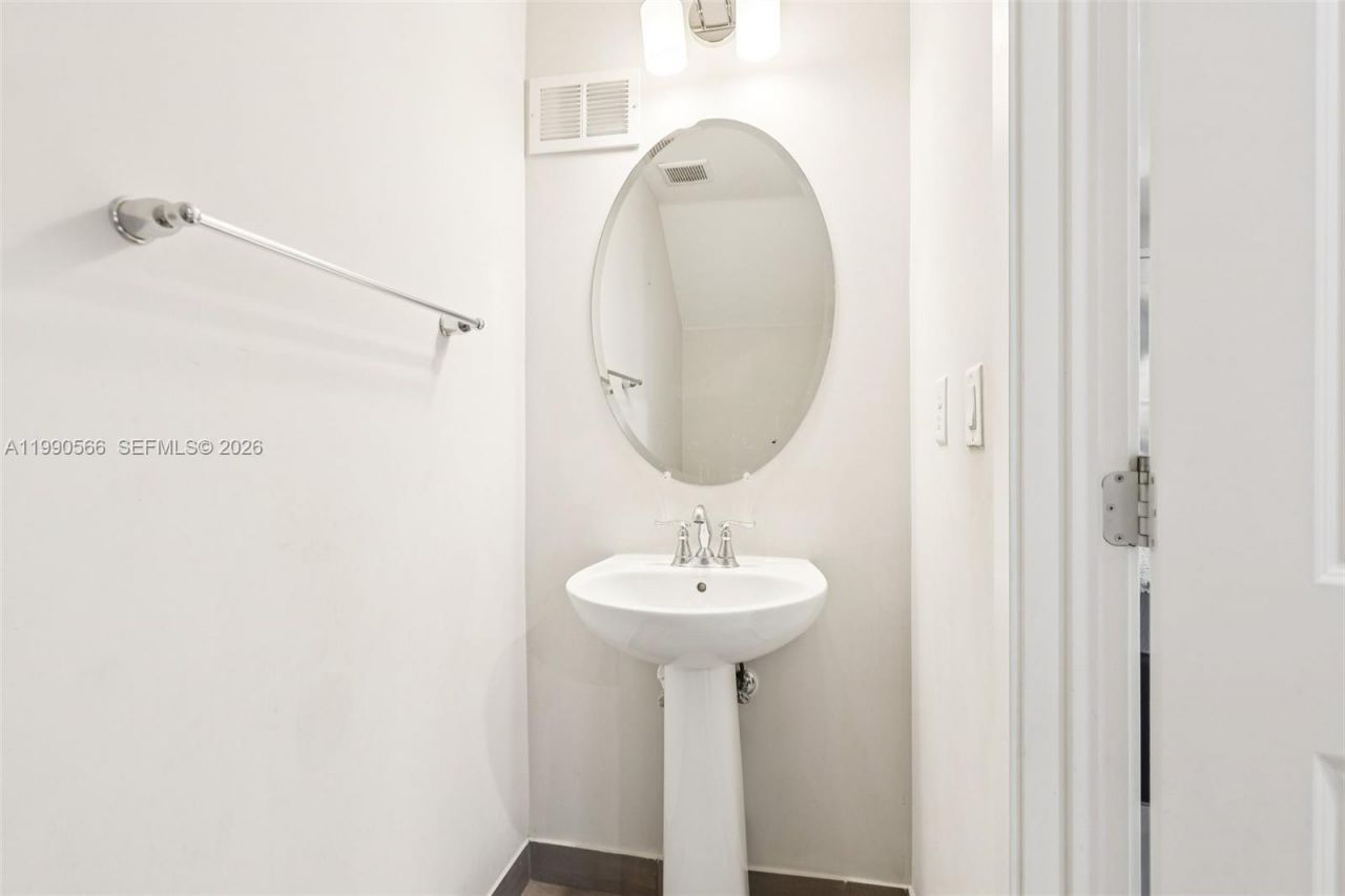 10828 SW 235 St , Miami, FL 33032 Photo