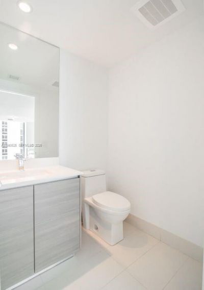 460 NE 28th St , Unit 2508, Miami, FL 33137 Photo