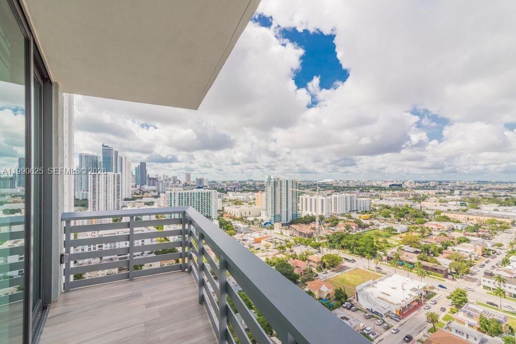 460 NE 28th St , Unit 2508, Miami, FL 33137 Photo