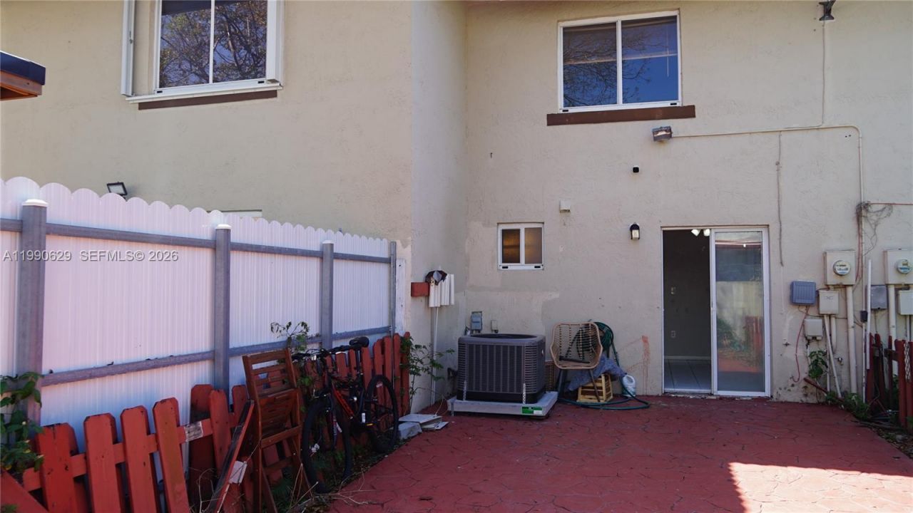 331 NW 82nd Avenue , Unit 1303, Miami, FL 33126 Photo