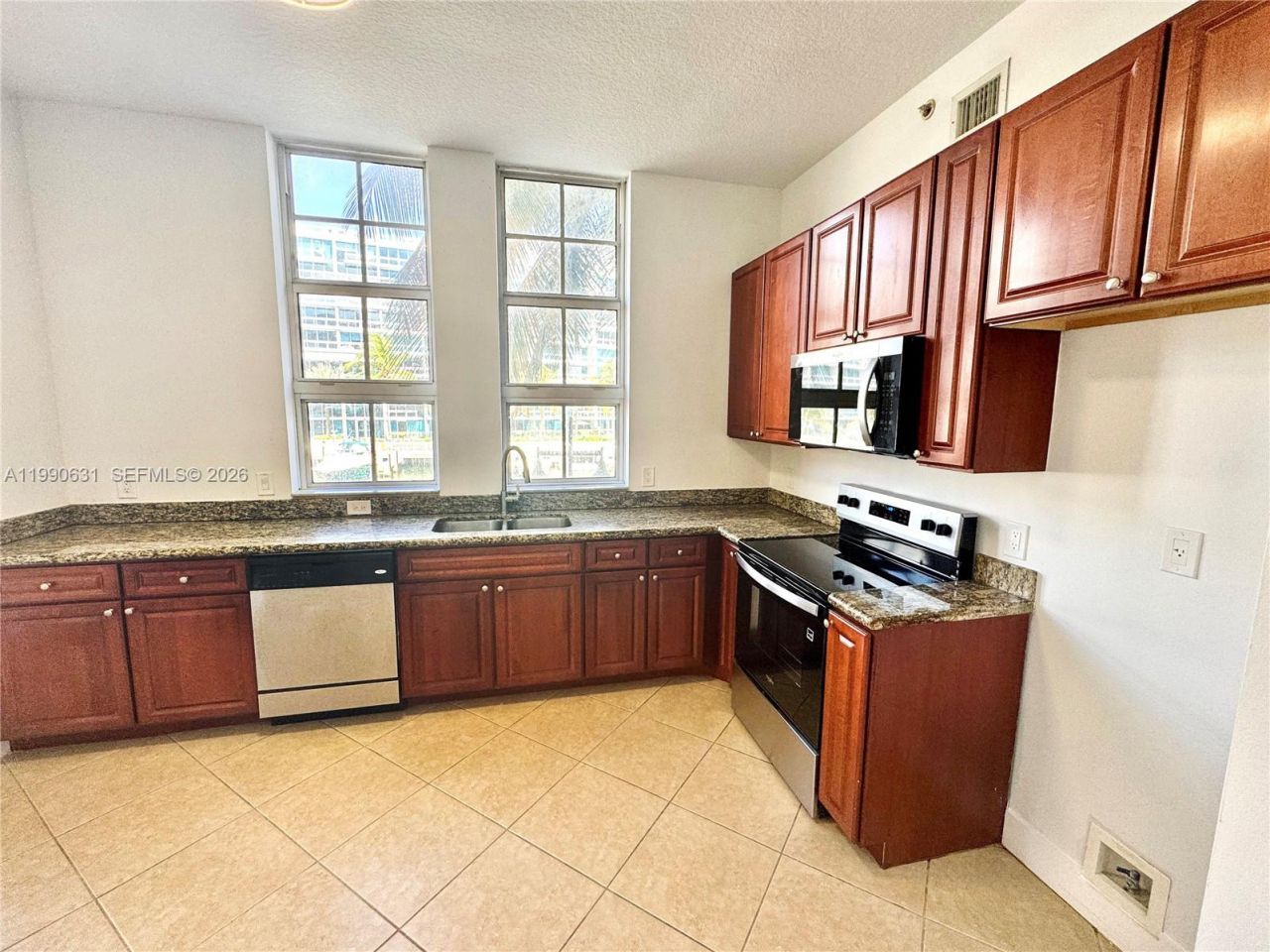 3001 NE 185th St, Unit 213, Aventura, FL 33180 Photo