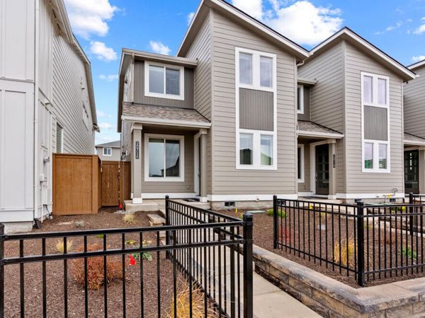 20730 SE Scout Place, Bend, OR 97702