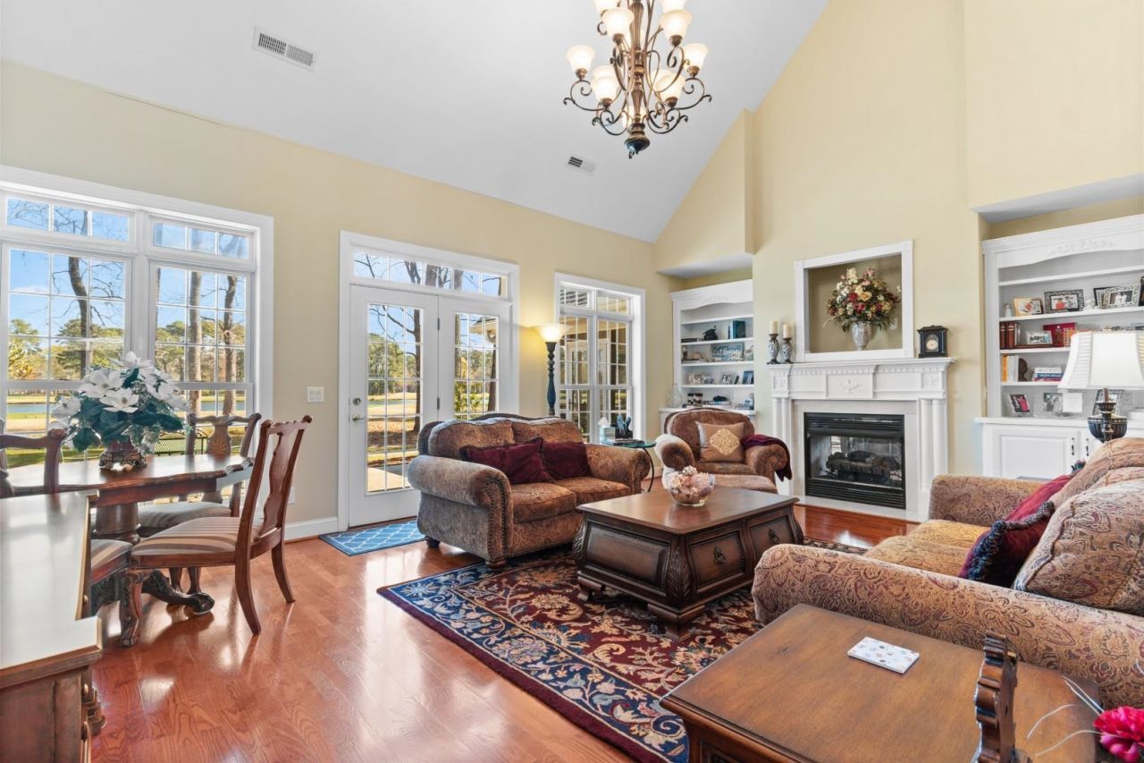 1077 Links Rd. Photo 12