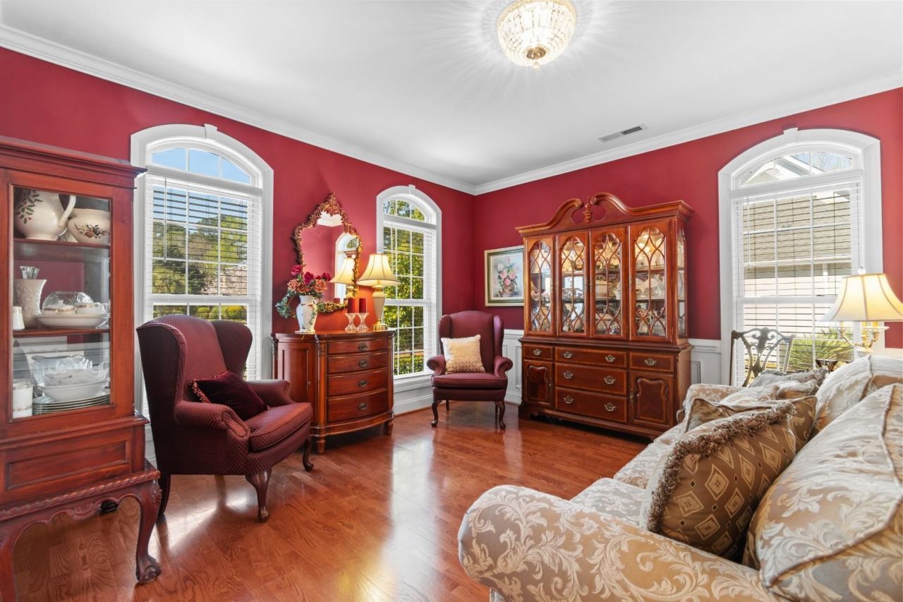 1077 Links Rd. Photo 15