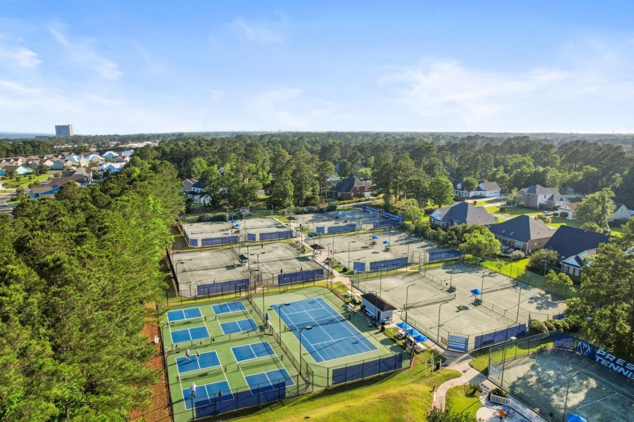 1077 Links Rd. Photo 46