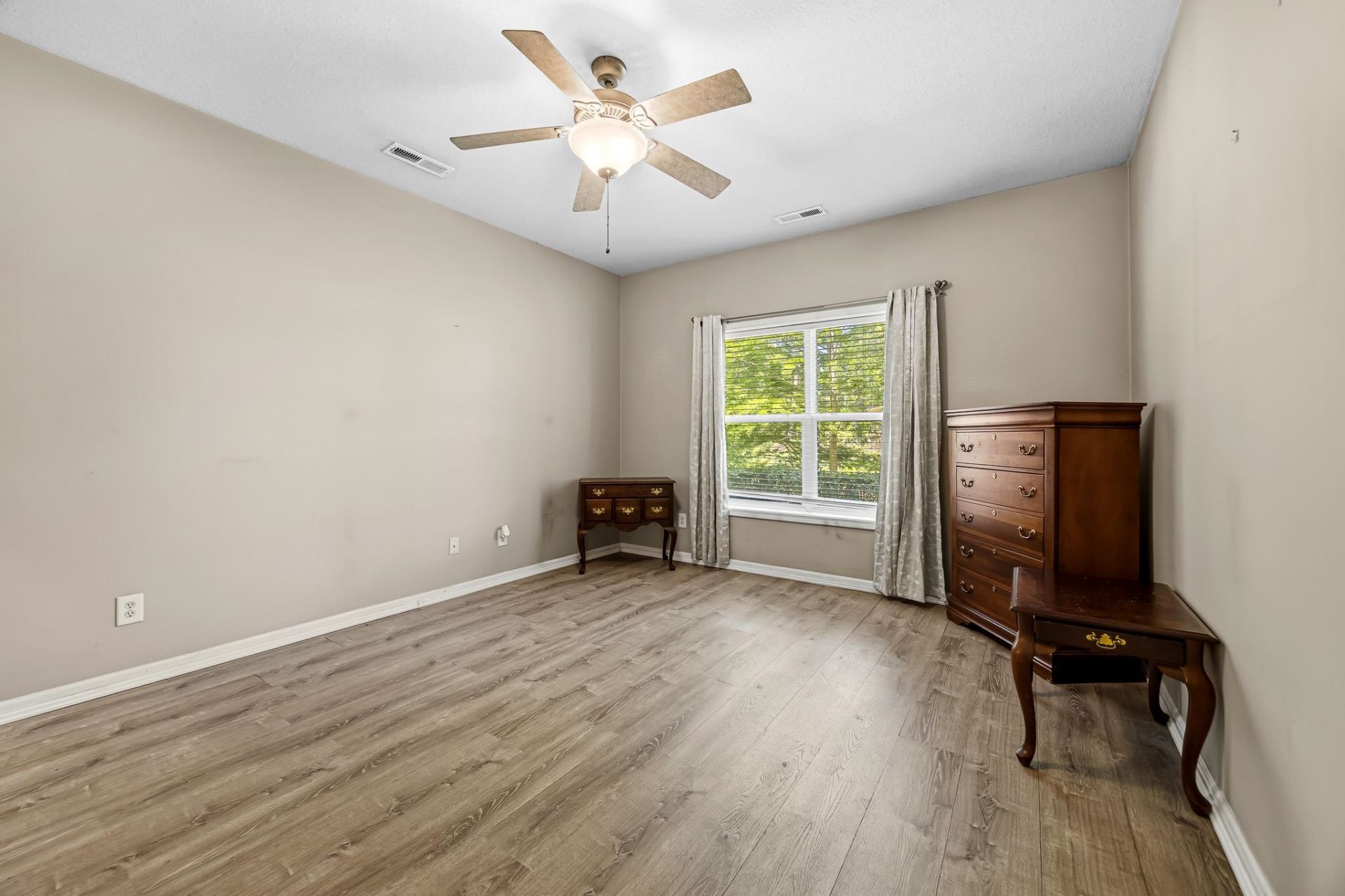 4104 Pinehurst Circle Photo 13