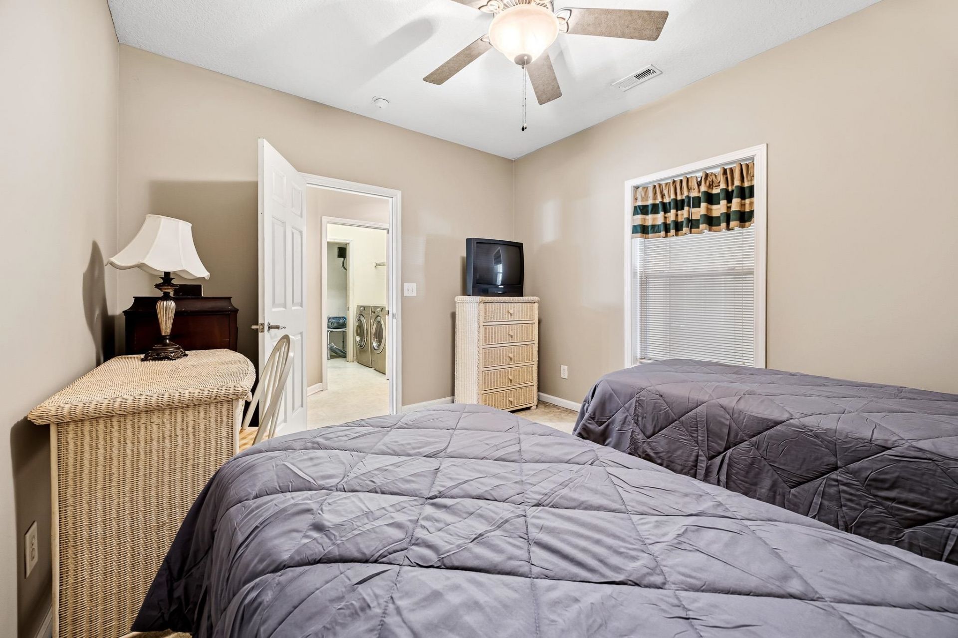4104 Pinehurst Circle Photo 19