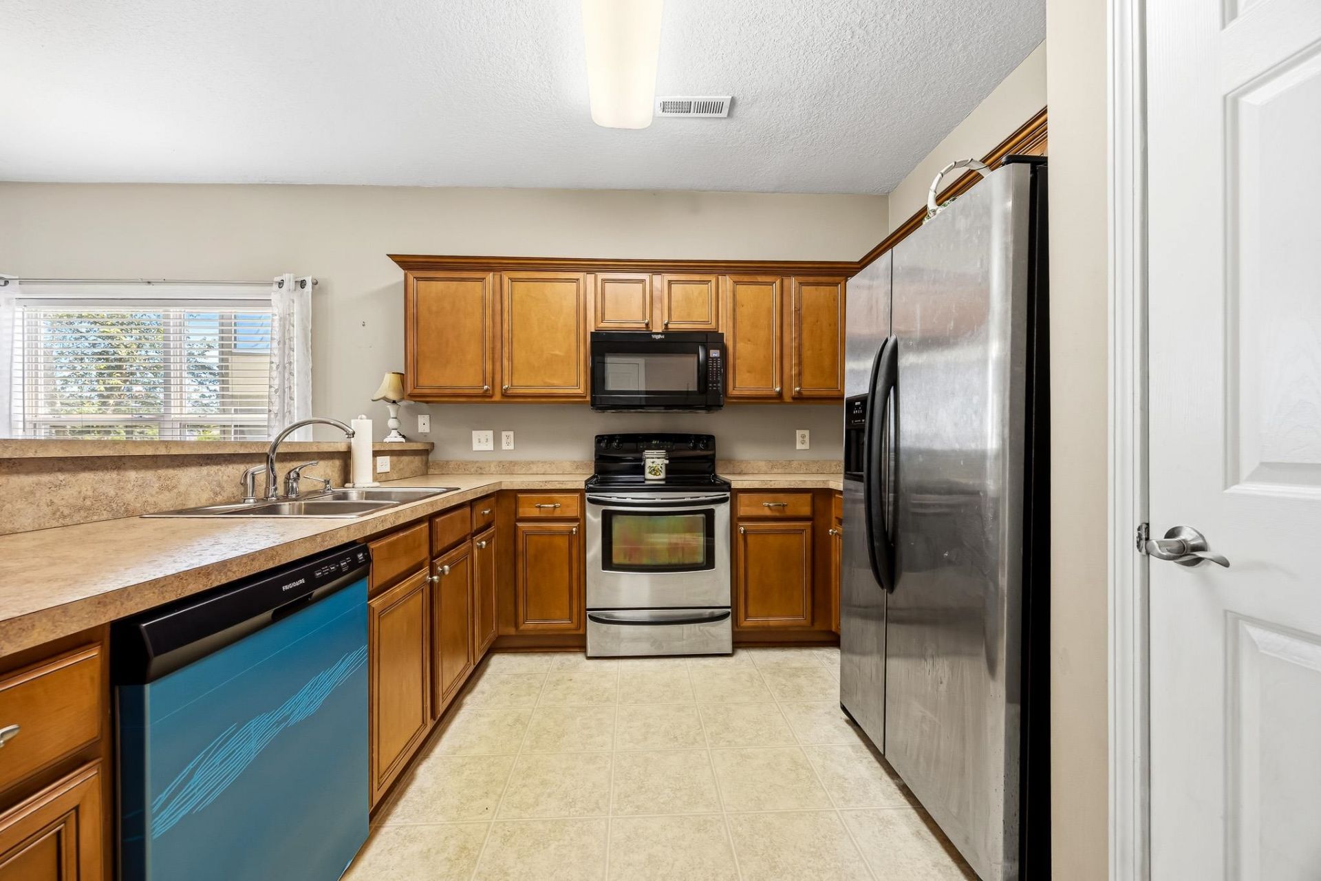 4104 Pinehurst Circle Photo 4