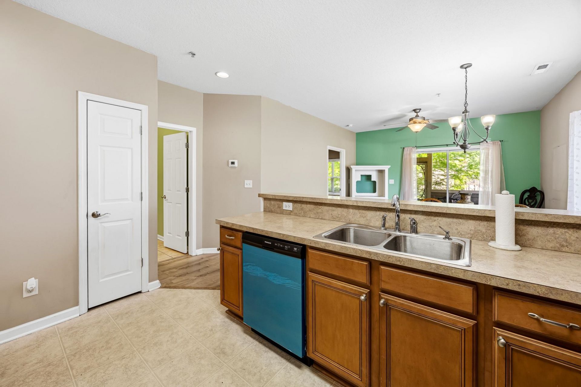 4104 Pinehurst Circle Photo 5