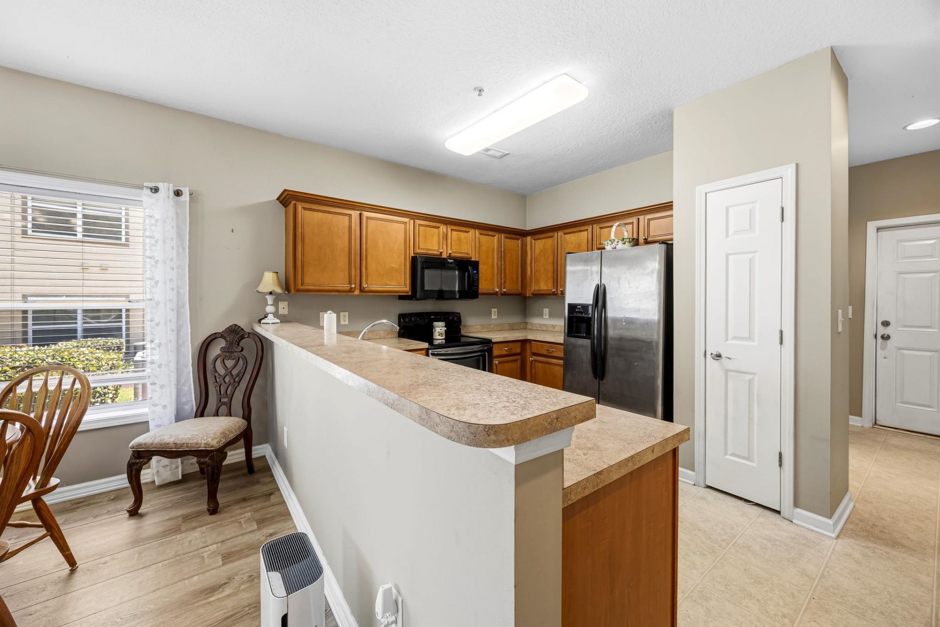 4104 Pinehurst Circle Photo 6