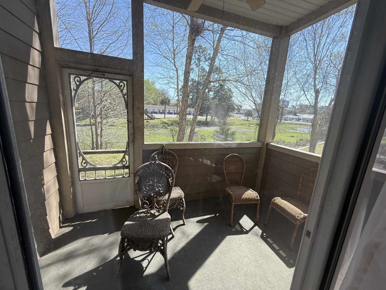 4104 Pinehurst Circle Photo 6