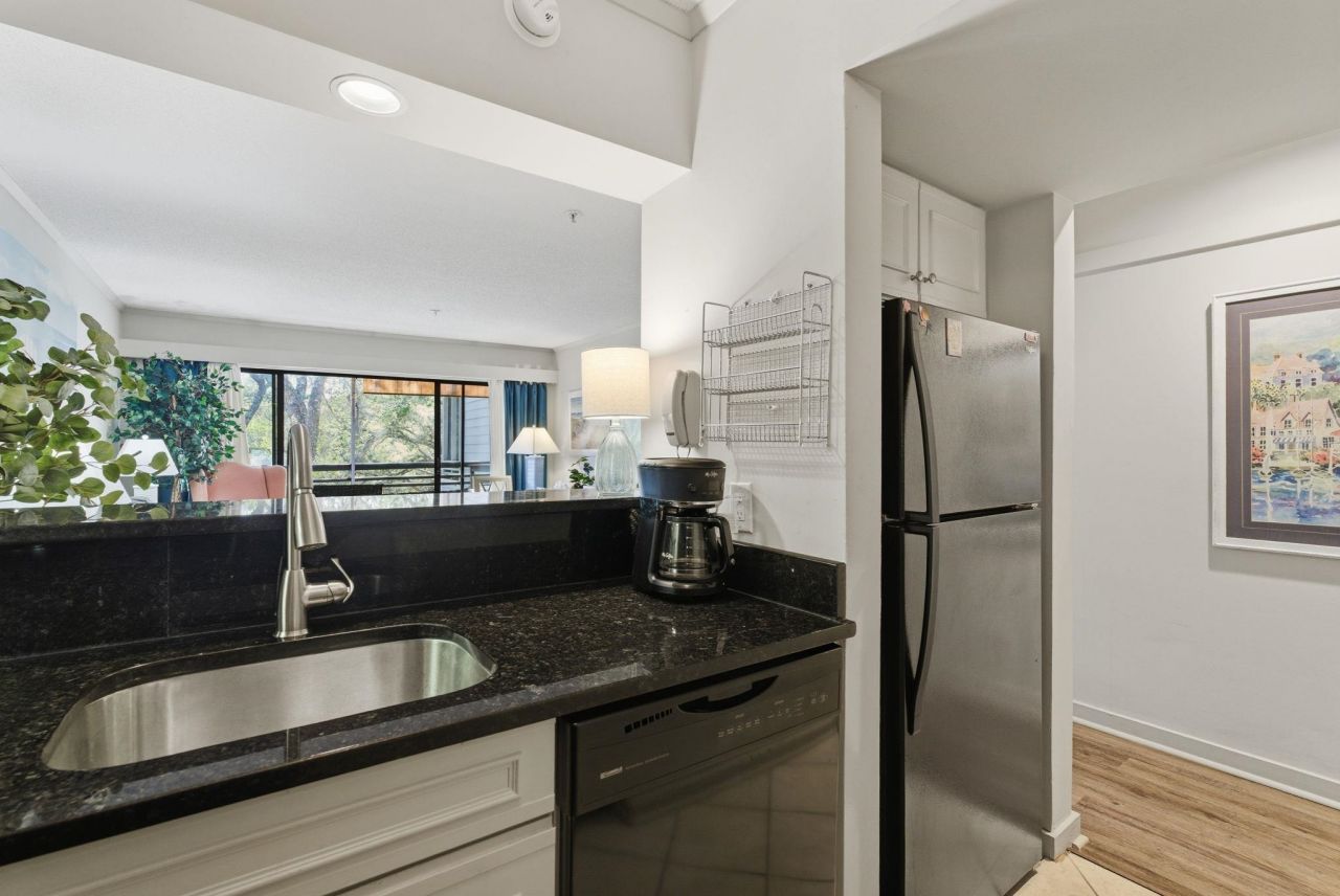 415 Ocean Creek Dr.  Photo 11