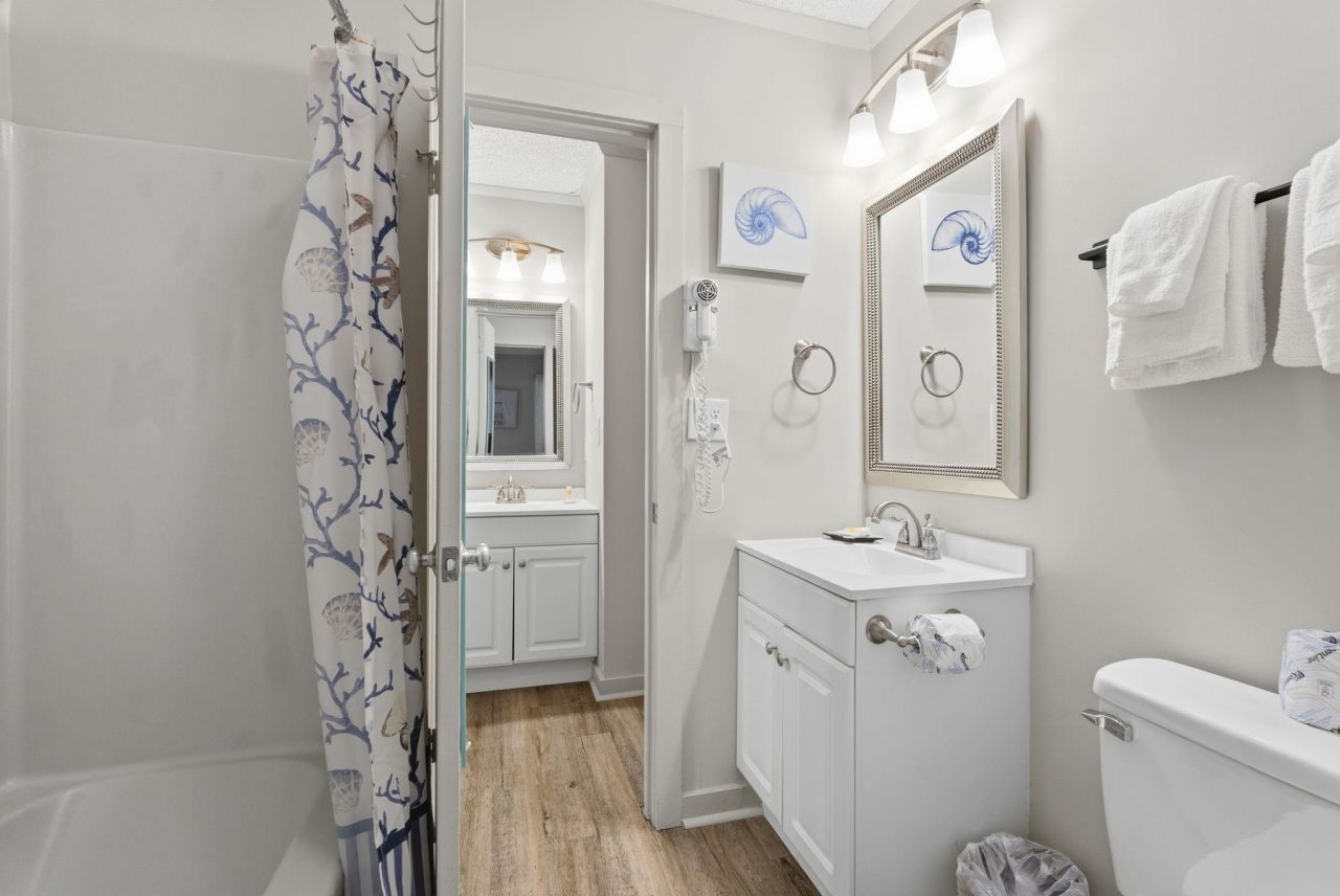 415 Ocean Creek Dr.  Photo 22