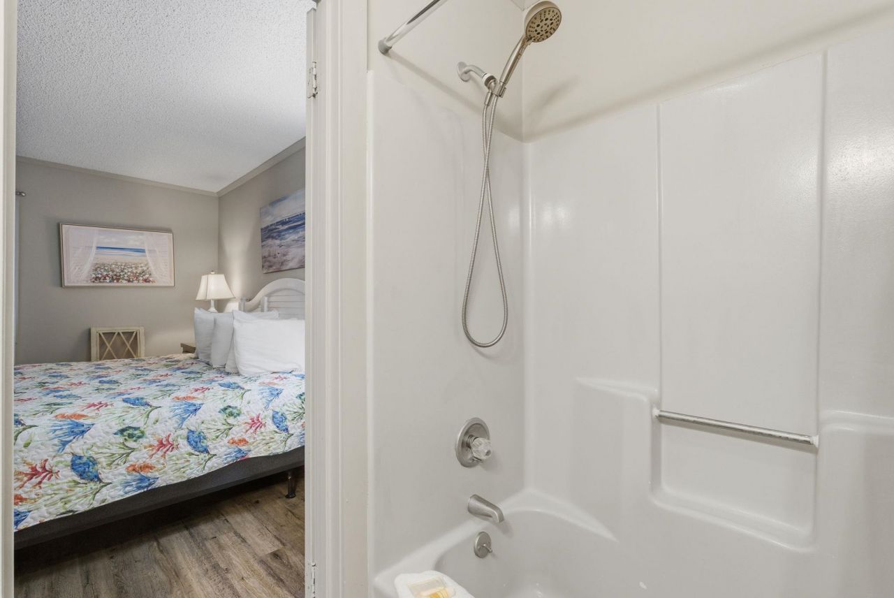 415 Ocean Creek Dr.  Photo 25