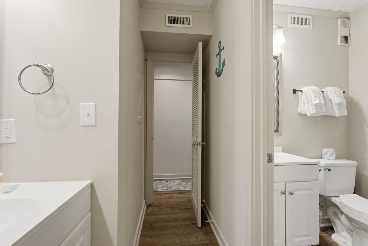 415 Ocean Creek Dr.  Photo 27