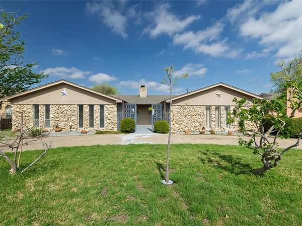 6228 Wheaton Drive, Fort Worth, TX 76133