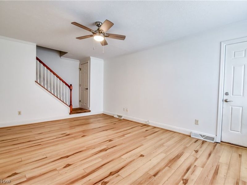 5542 Bretton Court, Unit A, Willoughby, OH 44094 Photo 4