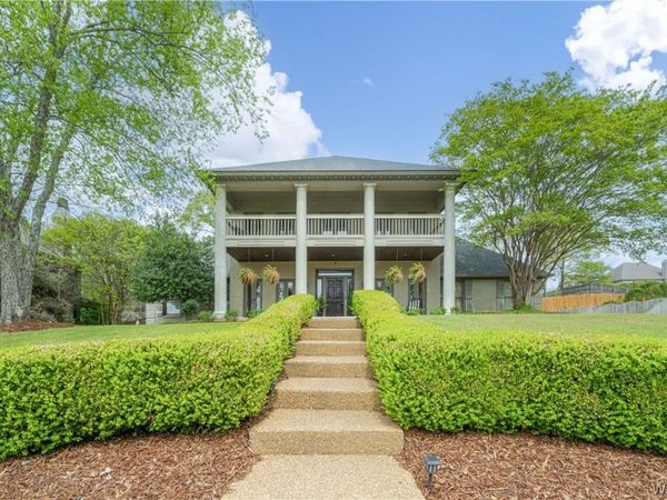 2821 LAKE CREST Drive, Tuscaloosa, AL 35406