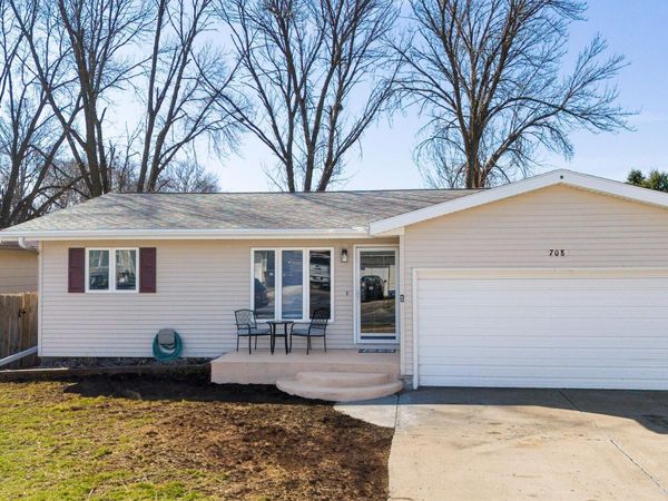 708 E 15, South Sioux City, NE 68776