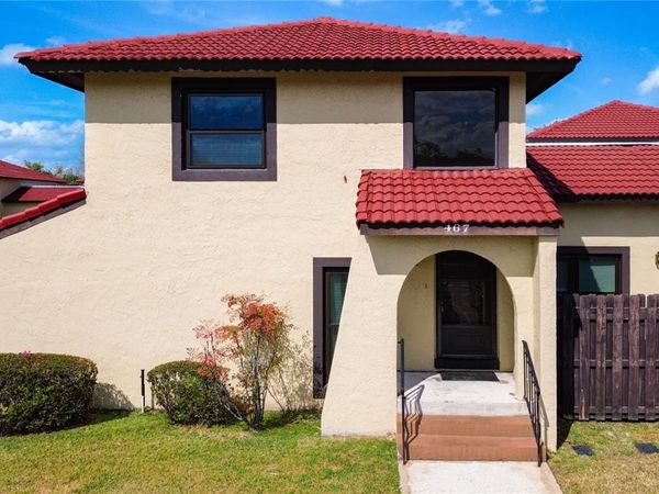 467 HUNTER CIRCLE , KISSIMMEE, FL 34758