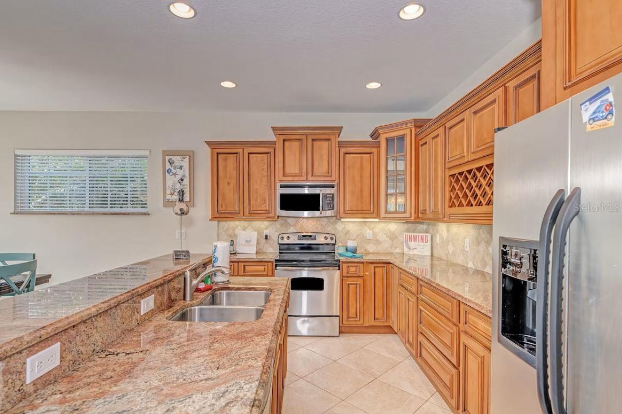 4118 5th Avenue, Holmes Beach, FL 34217 Photo