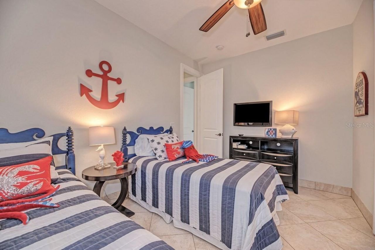 4118 5th Avenue, Holmes Beach, FL 34217 Photo