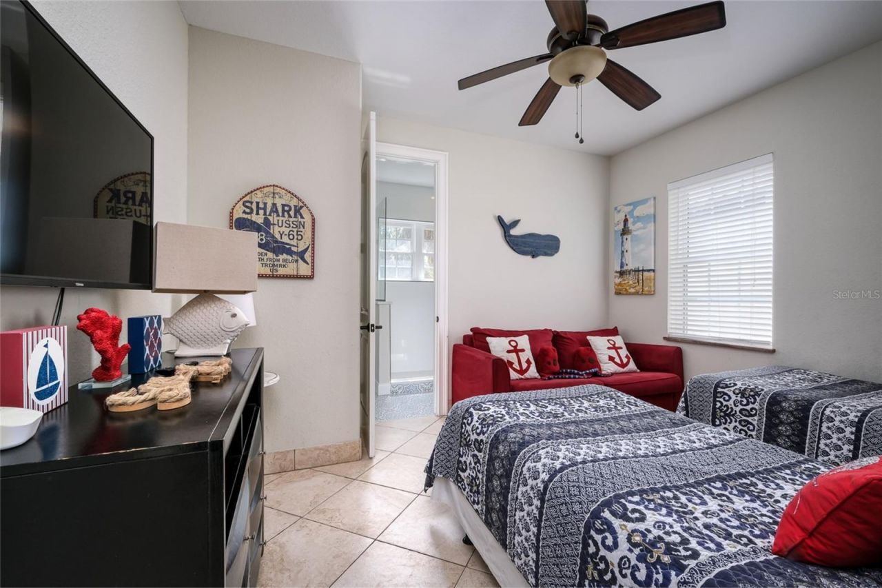 4118 5th Avenue, Holmes Beach, FL 34217 Photo