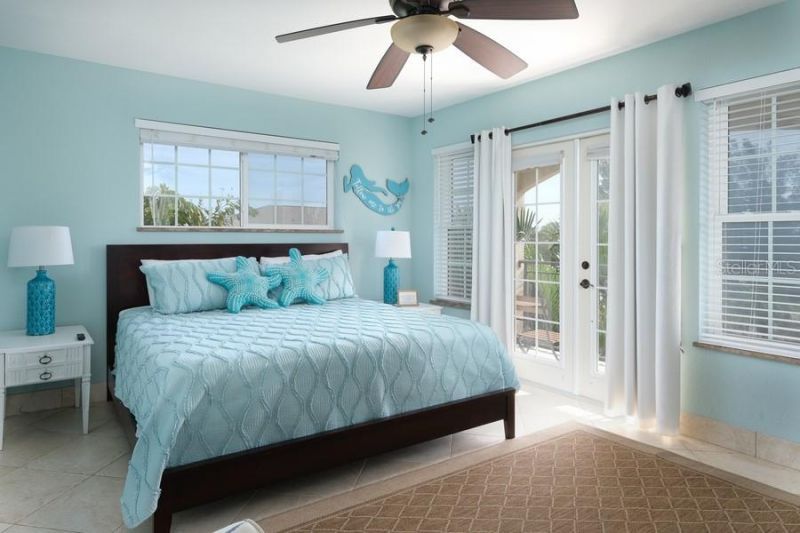 4118 5th Avenue, Holmes Beach, FL 34217 Photo