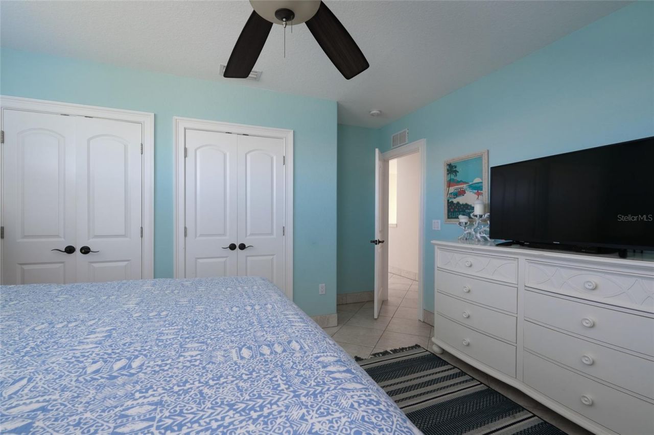 4118 5th Avenue, Holmes Beach, FL 34217 Photo