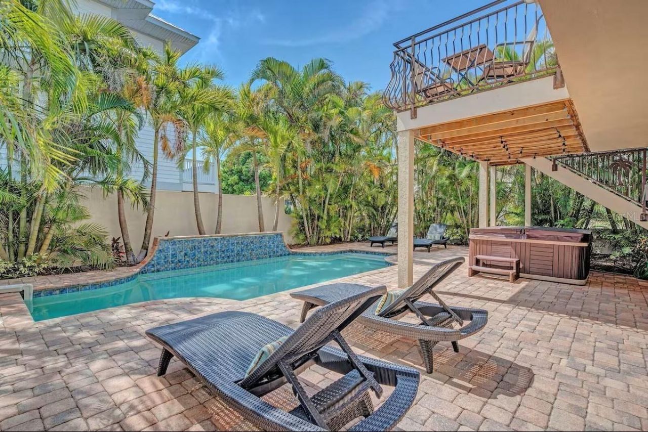 4118 5th Avenue, Holmes Beach, FL 34217 Photo