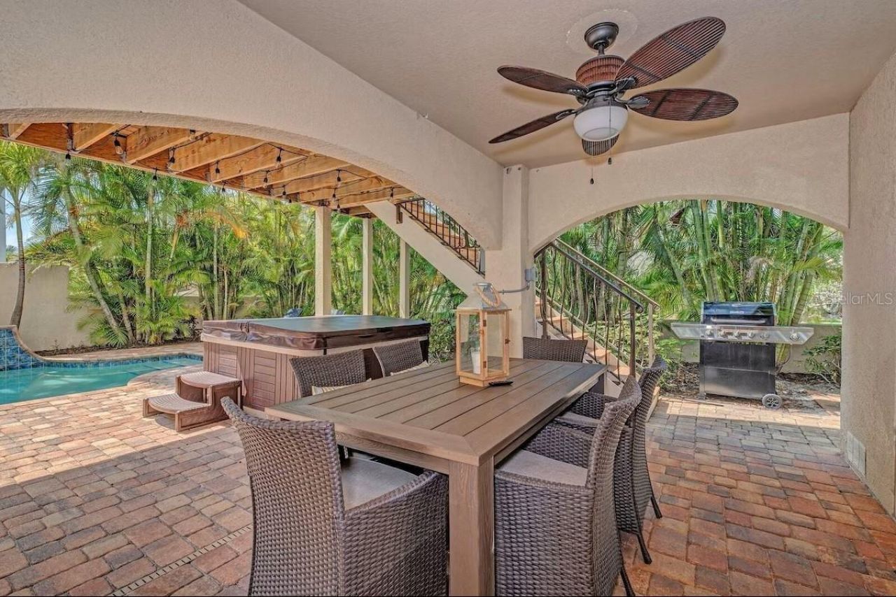 4118 5th Avenue, Holmes Beach, FL 34217 Photo