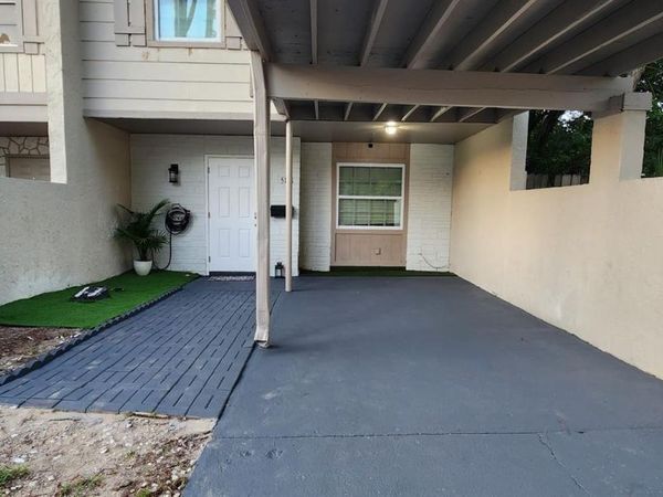 5118 TENNIS COURT CIRCLE , TAMPA, FL 33617