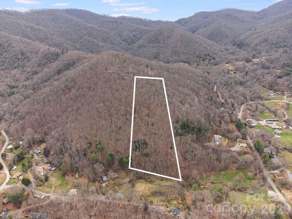 99999 Oak Ridge Road, Swannanoa, NC 28778