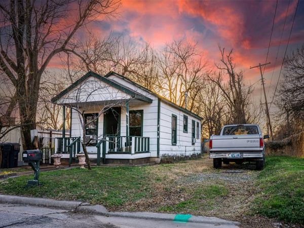 1013 S Barnes Avenue, Oklahoma City, OK 73108