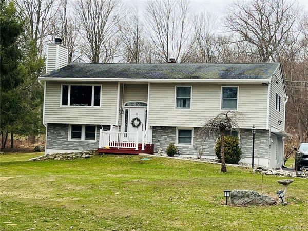 226 White Pond Road, Stormville, NY 12582