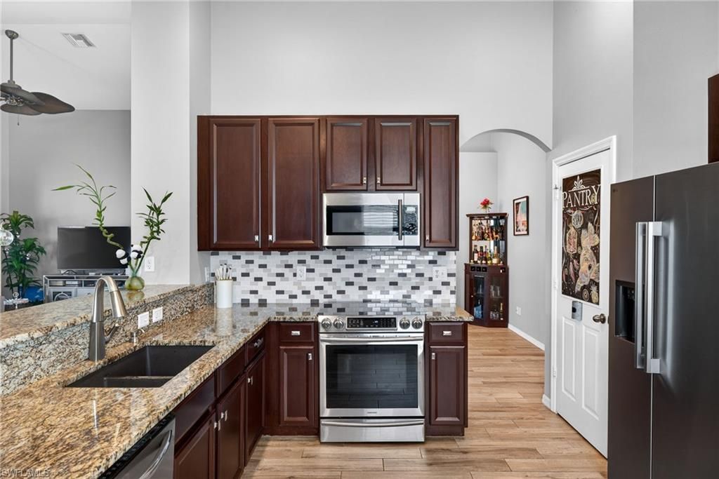 3409 Dandolo Cir, Cape Coral, FL 33909 Photo